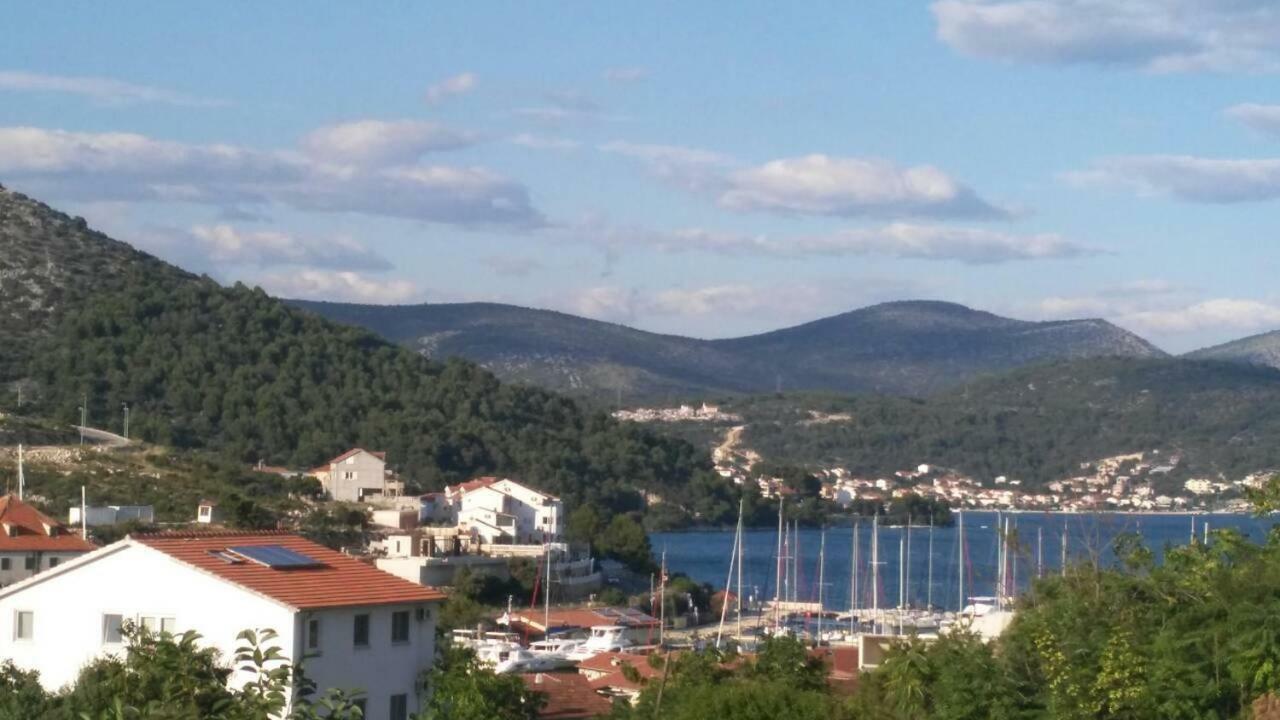 Marina Appartement Buitenkant foto