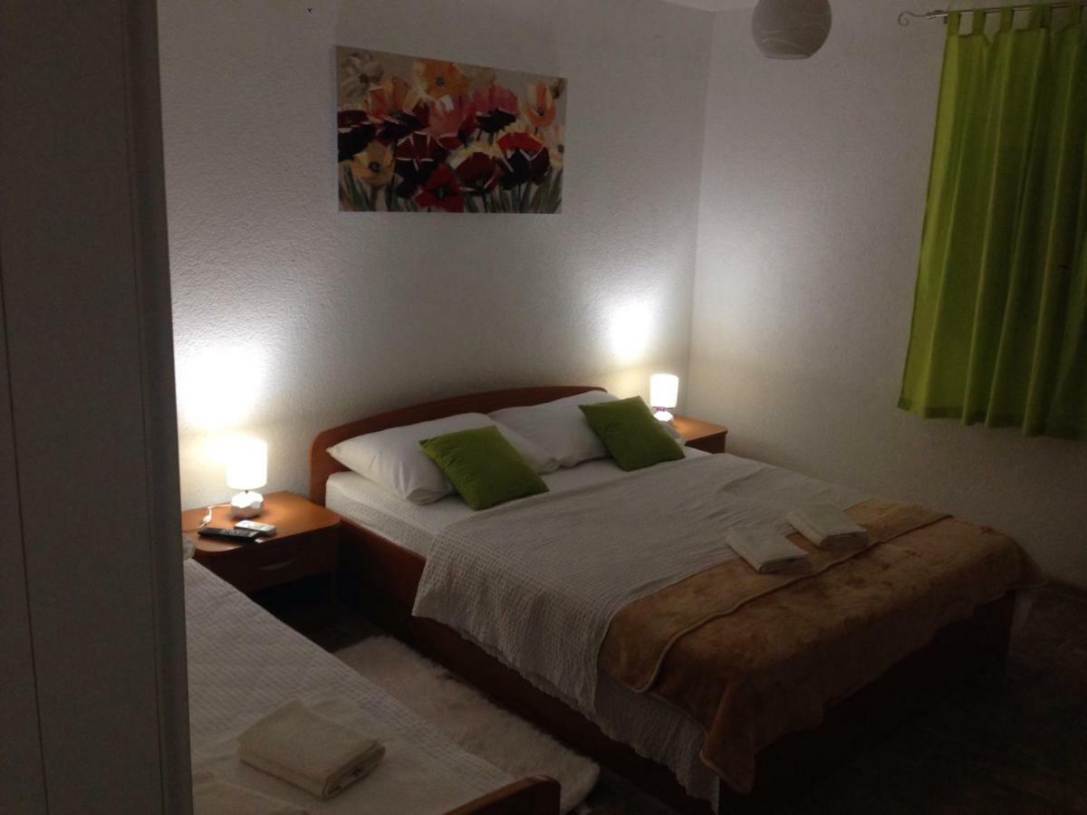 Marina Appartement Buitenkant foto